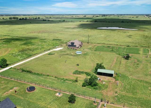 Property at 1495 Old Columbus Rd N, Sealy, TX 77474, 4 beds, 2 baths