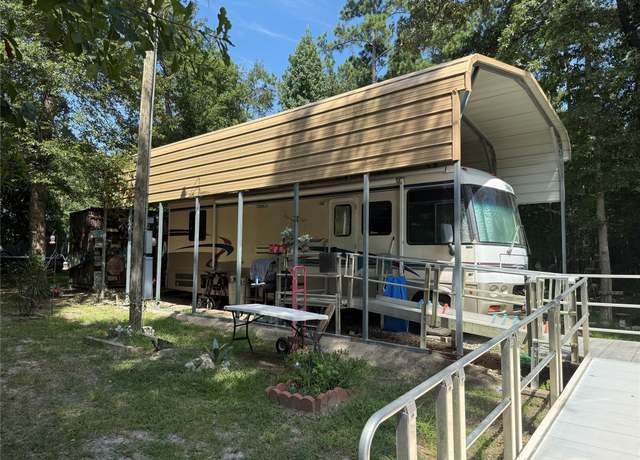 Property at 213 Stonewall St, Trinity, TX 75862