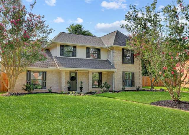 Property at 2510 Trailside Ct, Sugar Land, TX 77479, 4 beds, 2.5 baths