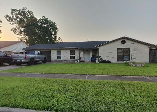 Property at 9711 Ebb St, Houston, TX 77089, 5 beds, 2 baths