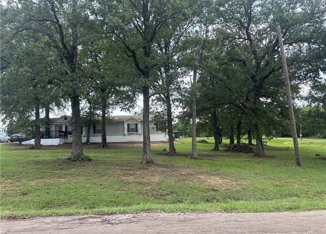 Property at 309 Lcr 894, Jewett, TX 75846, 4 beds, 2 baths