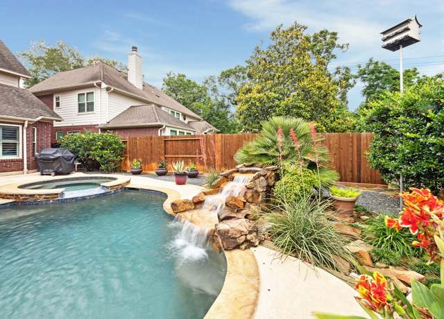 Property at 4322 Roaring Rapids Dr, Pasadena, TX 77059, 4 beds, 2.5 baths