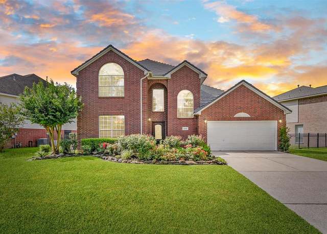 Property at 8006 Sports Haven Dr, Humble, TX 77346, 4 beds, 2.5 baths