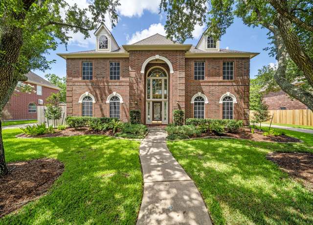 Property at 1808 Brookside Dr, Friendswood, TX 77546, 5 beds, 3.5 baths