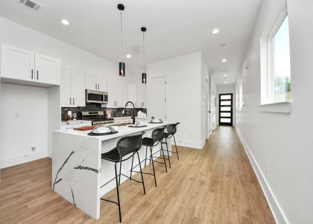 Property at 5029 Broom St Unit A, Houston, TX 77091, 3 beds, 2.5 baths