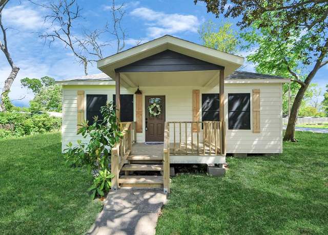 Property at 11902 23rd St, Santa Fe, TX 77510, 3 beds, 2 baths