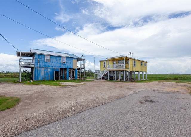 Property at 7437 S 7th Ave, Sabine Pass, TX 77655, 2 beds, 1 bath