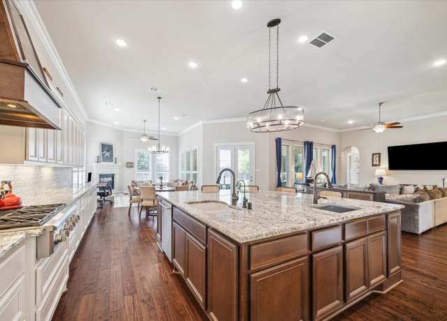 Property at 2051 Bluestem Dr, Conroe, TX 77384, 4 beds, 4.5 baths