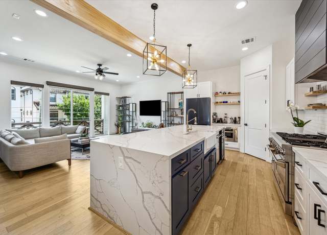 Property at 507 Leverkuhn St, Houston, TX 77007, 3 beds, 3.5 baths