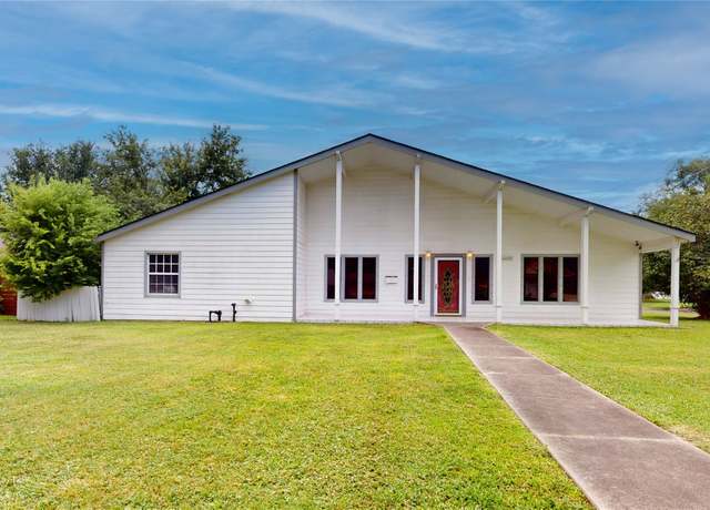 Property at 4405 Brookwoods Dr, Houston, TX 77092, 3 beds, 2 baths