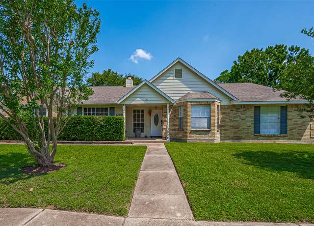 Property at 13908 Cravenridge Dr, Houston, TX 77083, 3 beds, 2 baths