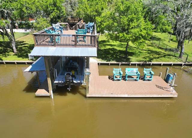Property at 1225 Private Road 652, Sargent, TX 77414, 3 beds, 2.5 baths