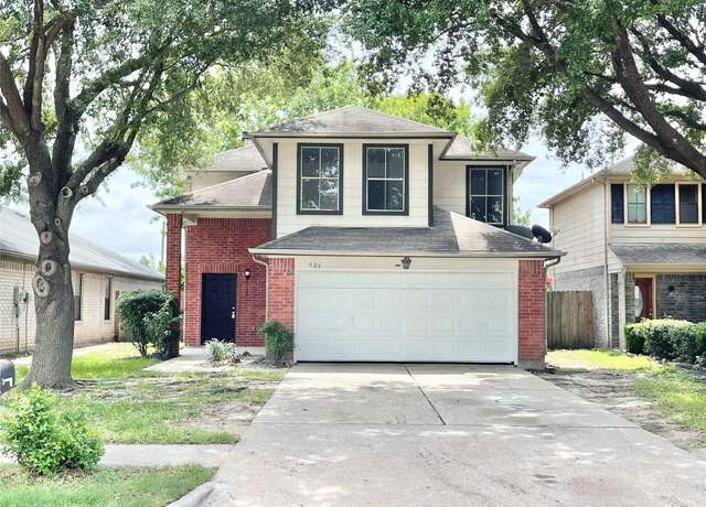 Property at 926 N Rock Dr, Houston, TX 77073, 3 beds, 2.5 baths