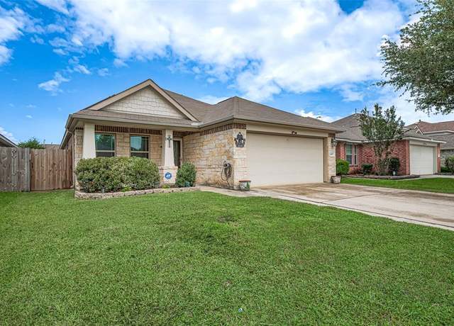 Property at 14003 Crestbourne Ct, Houston, TX 77014, 3 beds, 2 baths