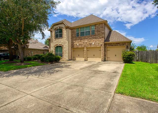 Property at 3922 Crestwind Ln, Richmond, TX 77407, 4 beds, 3.5 baths