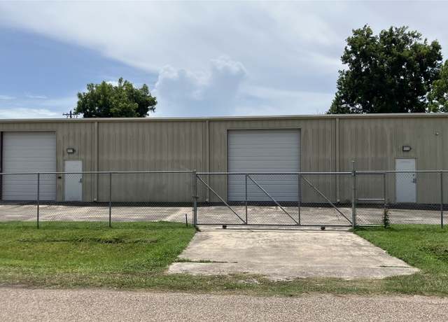 Property at 1313 Petroleum St, La Marque, TX 77568, 0.5 baths