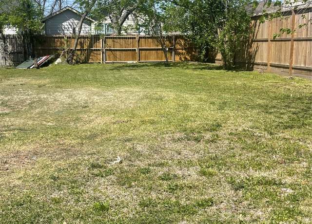 Property at 703 North Loop, Houston, TX 77022