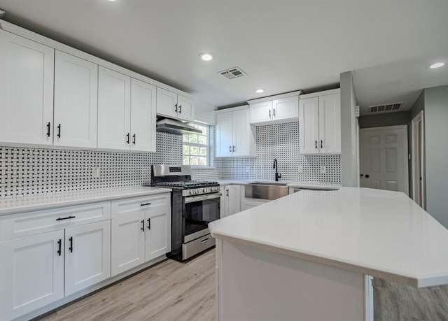Property at 5107 Sycamore Ave, Pasadena, TX 77503, 3 beds, 2 baths