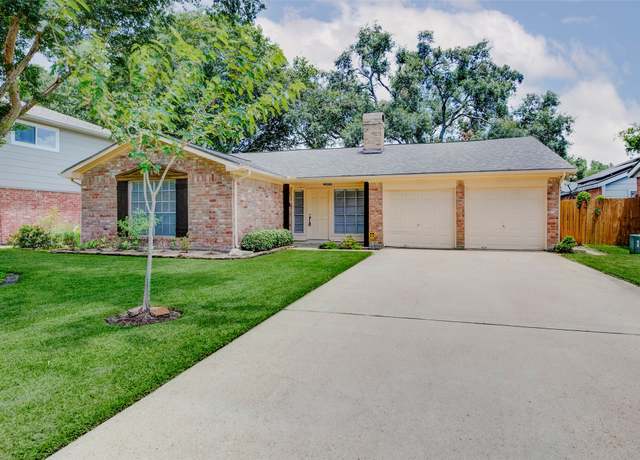 Property at 2014 Hilton Head Dr, Missouri City, TX 77459, 3 beds, 2 baths