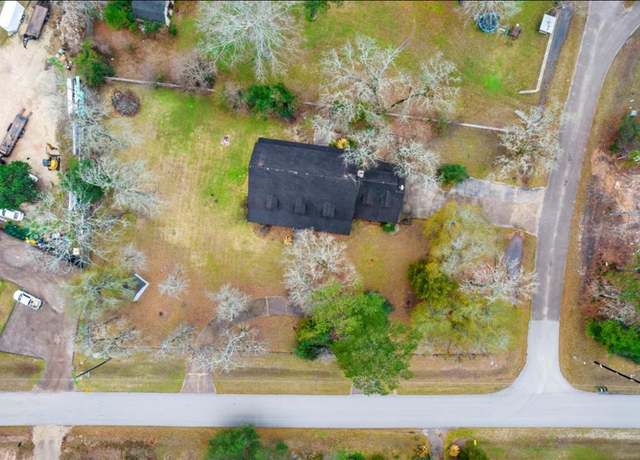 Property at 30731 N Cripple Creek Dr, Magnolia, TX 77354, 6 beds, 2.5 baths