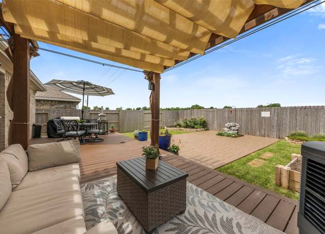 Property at 19919 Epirus Shores Dr, Hockley, TX 77447, 3 beds, 2 baths