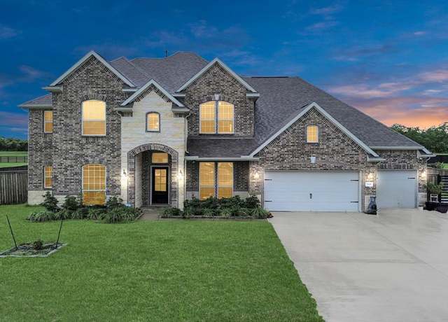 Property at 7606 Keechi Pl, Mont Belvieu, TX 77523, 4 beds, 3.5 baths