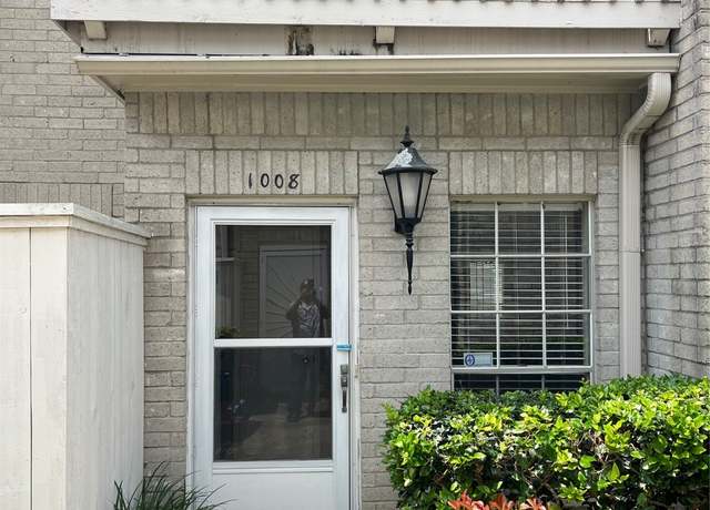Property at 3800 Tanglewilde St #1008, Houston, TX 77063, 2 beds, 2.5 baths