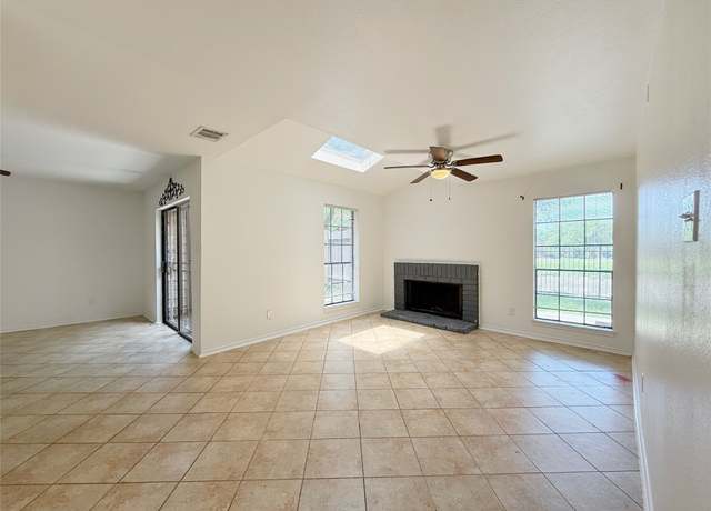 Property at 10912 Gulf Fwy #68, Houston, TX 77034, 2 beds, 2.5 baths