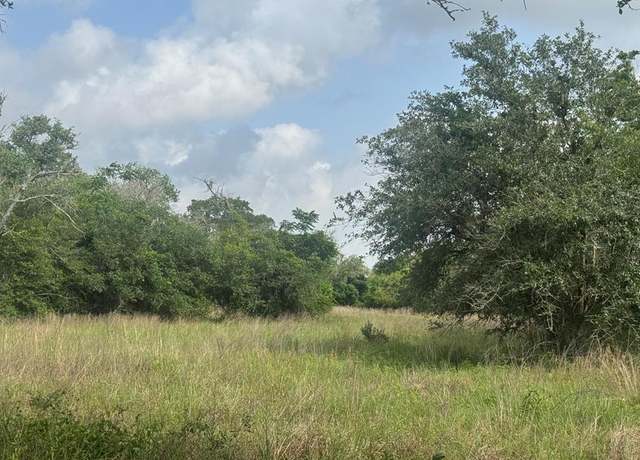 Property at 13822 County Road 394, El Campo, TX 77437