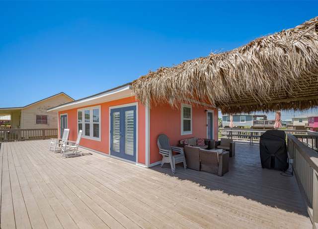 Property at 610 Surf Dr, Surfside Beach, TX 77541, 2 beds, 1 bath