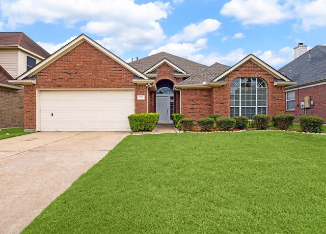Property at 10115 Willow Crossing Dr, Houston, TX 77064, 4 beds, 2 baths