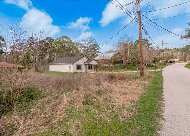 Property at 16 Walnut Ln, Riverside, TX 77320