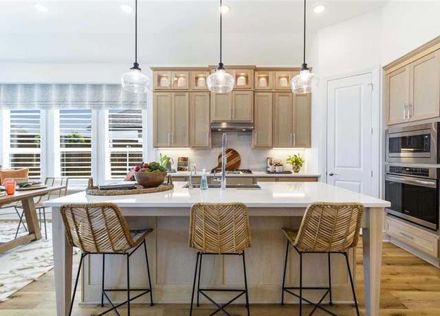 Property at 12315 Hackberry Dr, Mont Belvieu, TX 77523, 4 beds, 2 baths
