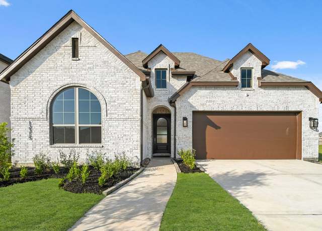 Property at 12315 Hackberry Dr, Mont Belvieu, TX 77523, 4 beds, 2 baths