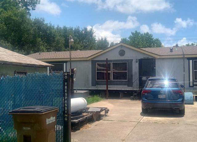 Property at 3012 Bank St, Dickinson, TX 77539, 4 beds, 2 baths