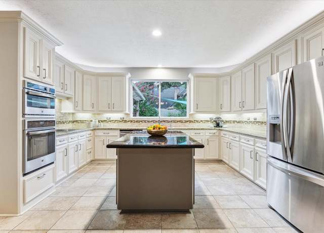 Property at 6019 Oak Creek Ln, Spring, TX 77379, 4 beds, 3.5 baths