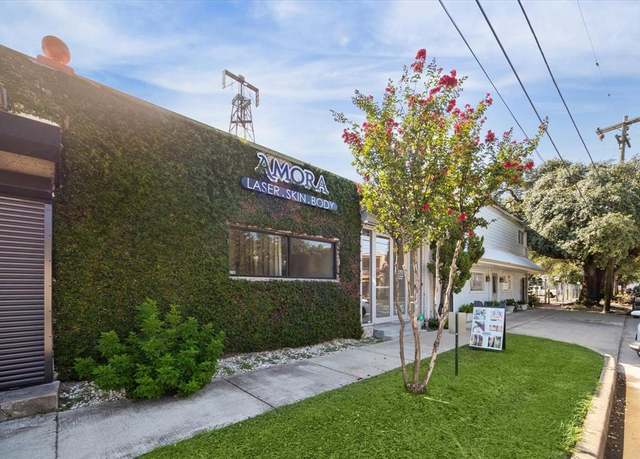Property at 321 W Alabama St W, Houston, TX 77006