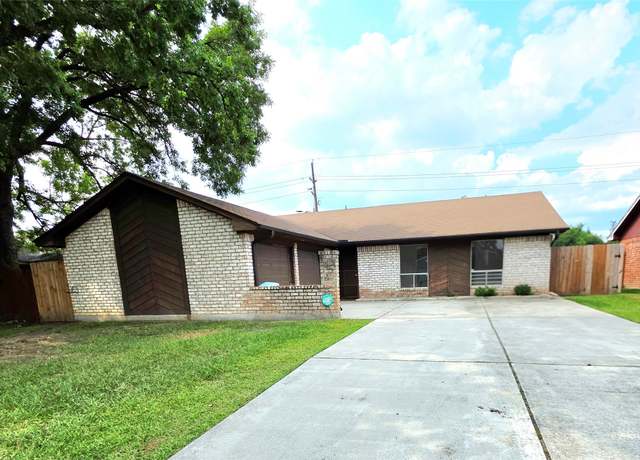 Property at 6610 Northleaf Dr, Houston, TX 77086, 3 beds, 2 baths
