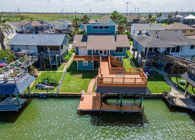 Property at 3 N Pelican St, La Marque, TX 77568, 3 beds, 2.5 baths