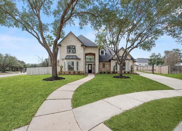 Property at 12803 Wedgewood Park Ct, Cypress, TX 77433, 5 beds, 6 baths