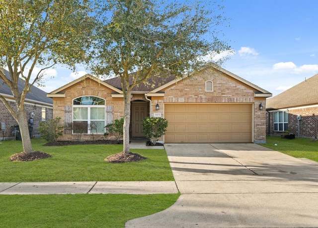 Property at 8103 Oahu Ct, Houston, TX 77040, 4 beds, 2.5 baths