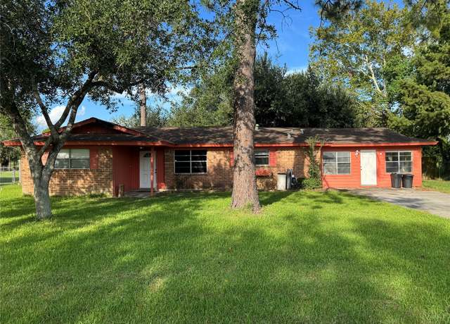 Property at 3221 County Road 890, Alvin, TX 77511, 3 beds, 2 baths