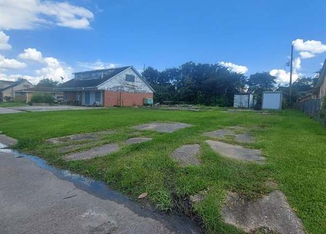 Property at 17202 Woodburn Dr, Houston, TX 77049, 4 beds, 2 baths