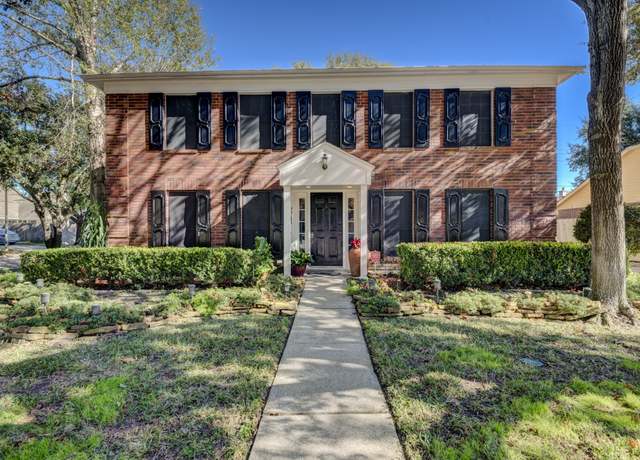 Property at 9714 Arrowgrass Dr, Houston, TX 77064, 4 beds, 2.5 baths