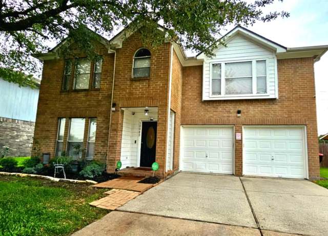 Property at 18042 Noble Forest Dr, Humble, TX 77346, 5 beds, 2.5 baths