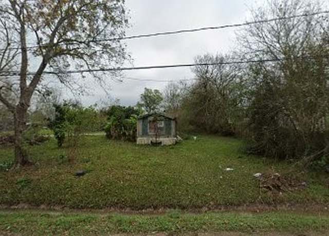 Property at 3934 Fuqua St, Houston, TX 77047