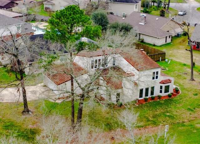 Property at 1727 Cloister Dr, Crosby, TX 77532, 5 beds, 3.5 baths