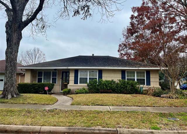 Property at 4102 Riley St, Houston, TX 77005, 3 beds, 2 baths