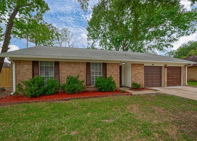 Property at 1612 Sleepy Hollow Dr, Pearland, TX 77581, 3 beds, 2 baths
