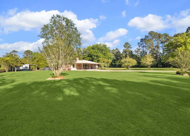 Property at 21506 Highway 321, Cleveland, TX 77327, 3 beds, 1 bath